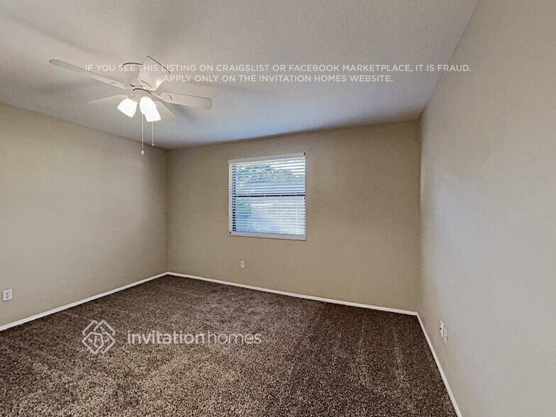 Building Photo - 1316 Wandering Oaks Dr