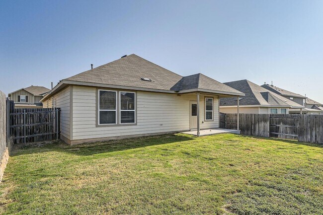 Building Photo - 190 Purple Heart Dr