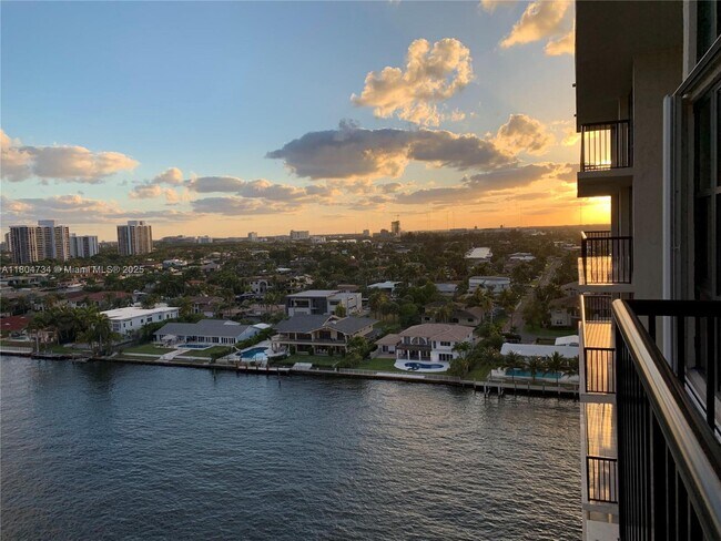 Primary Photo - 2017 S Ocean Dr
