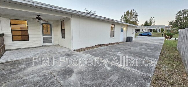 Building Photo - 406 Whitewing Cir