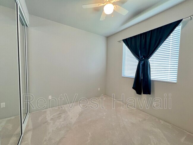 Building Photo - 911292-1292 Likolehua Loop