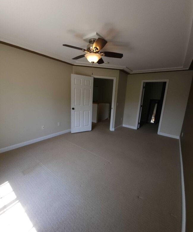 Building Photo - Ready to go forest lake 3 bed 4 bath townhouse!