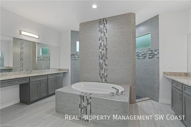 Building Photo - 4575 Catalina Ln