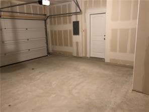 Building Photo - 2880 Donnell Dr