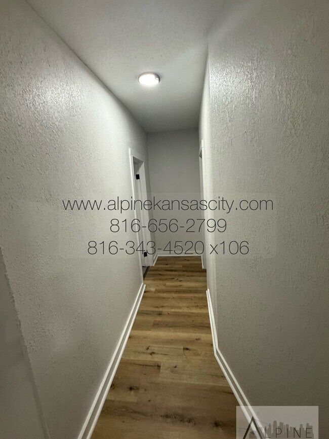 Building Photo - Northland Bungalow in Staley SD Available Now