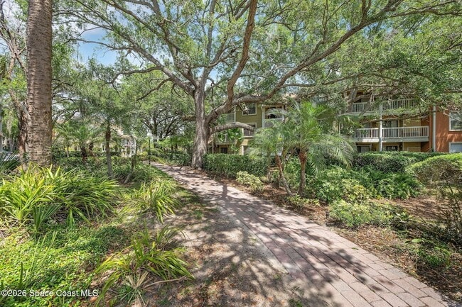 Building Photo - 225 S Tropical Trail