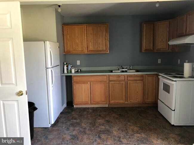 Building Photo - 24 Ora Lee Ct