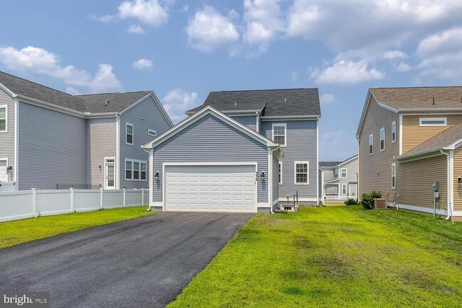 Building Photo - 336 Boxelder Dr