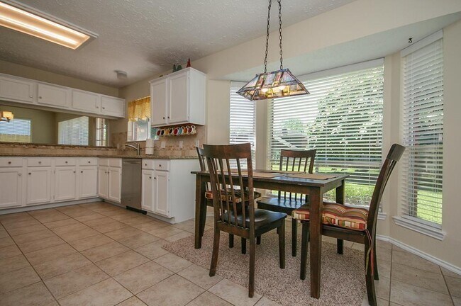 Building Photo - 3522 Pecan Point Dr