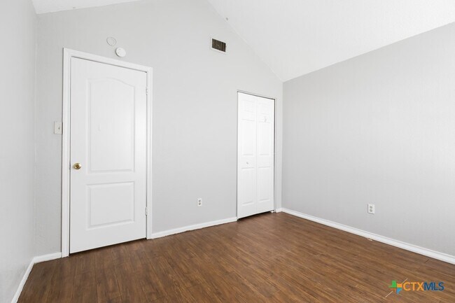 Building Photo - 6710 Windsor Hollow Dr