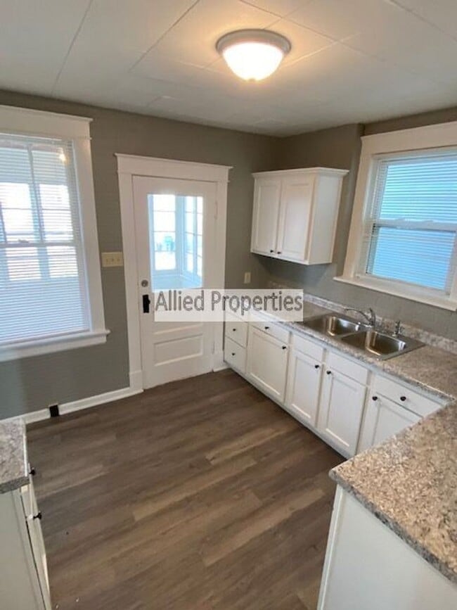 Building Photo - 969 Harmon Ave