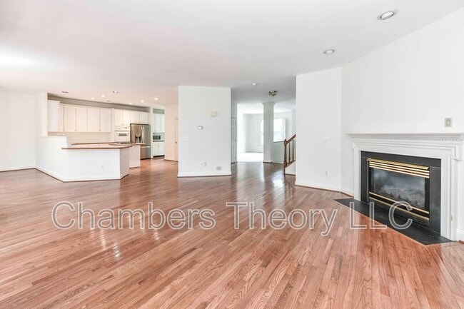 Building Photo - 3105 White Daisy Pl
