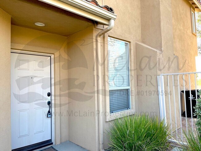 Building Photo - RE: Spacious End-Unit Townhome in Gated Chapala Community, Eastlake