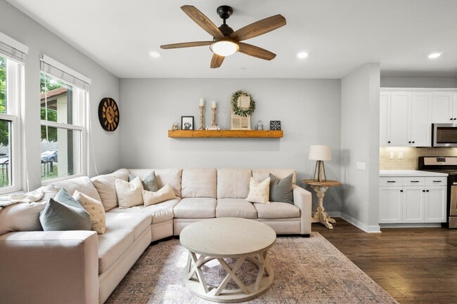 Building Photo - 10553 San Jose St