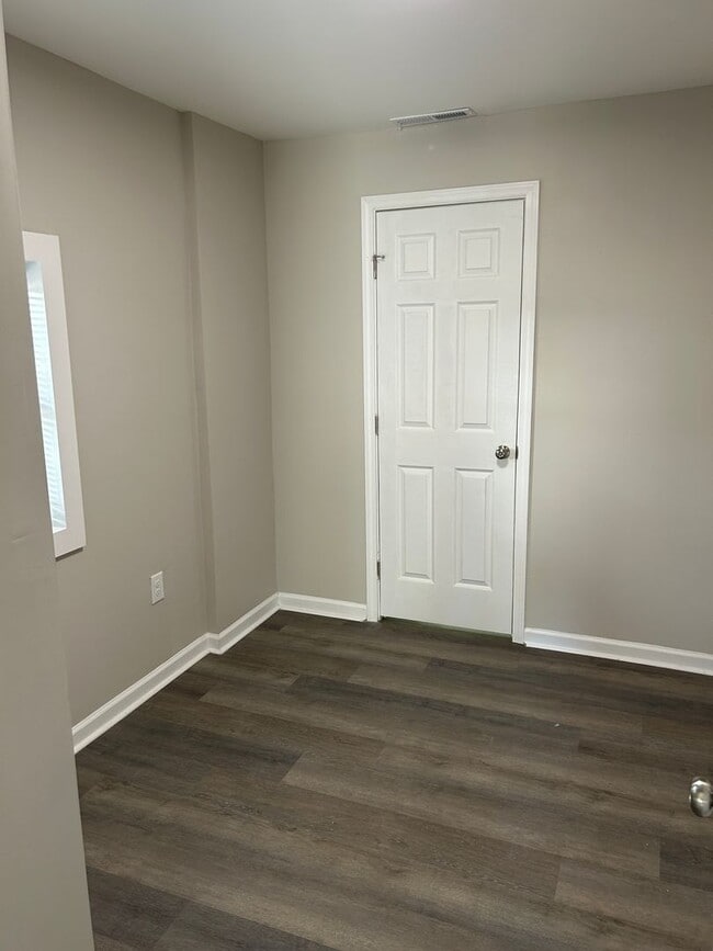 Building Photo - 4101 Dalton St