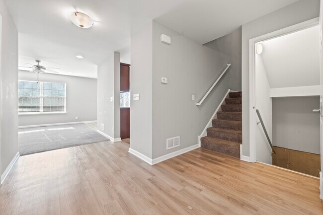 Building Photo - 7077 Hidden Green Cir