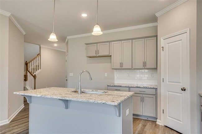 Building Photo - 113 Essence Dr