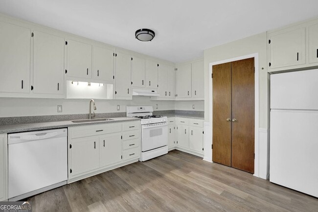 Building Photo - 2683 Ashworth Cir