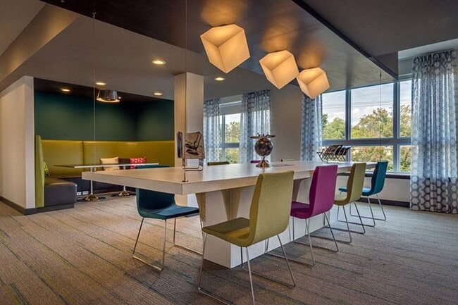 Interior Photo - Yugo Memphis Southern