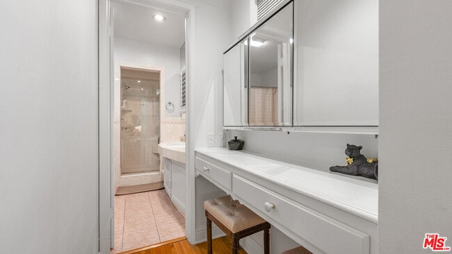 Building Photo - 10575 Holman Ave