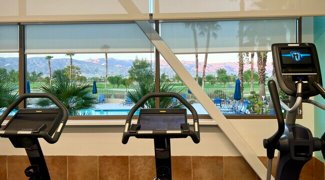 Building Photo - 80528 Avenida San Fernando