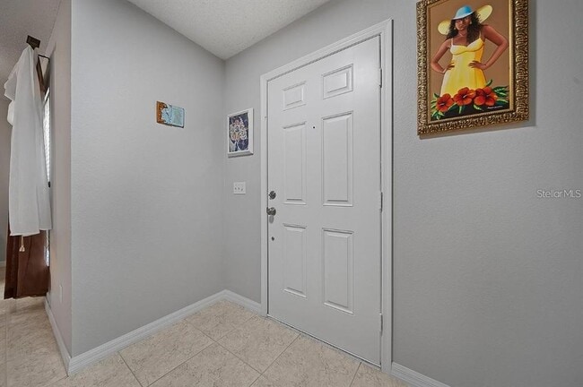 Building Photo - 3304 Amberley Park Cir