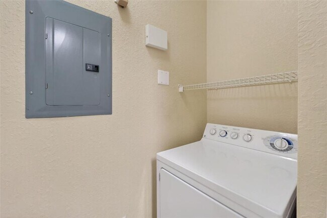 Building Photo - 5550 E Michigan St