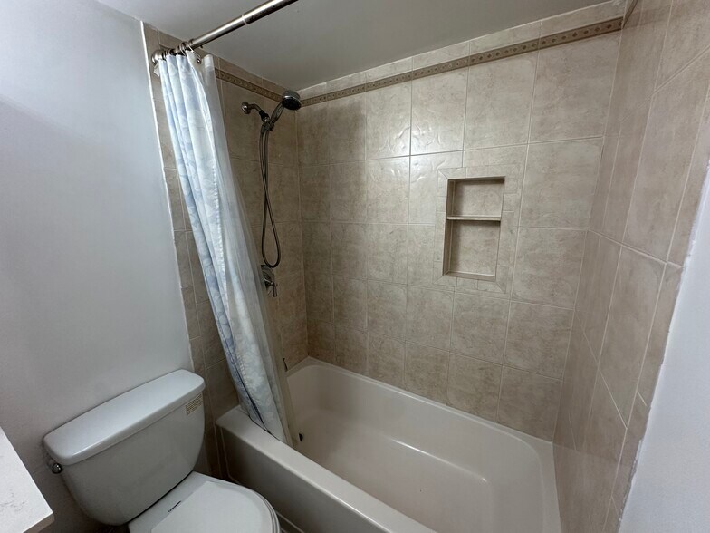 Building Photo - 10900 SW 104th St