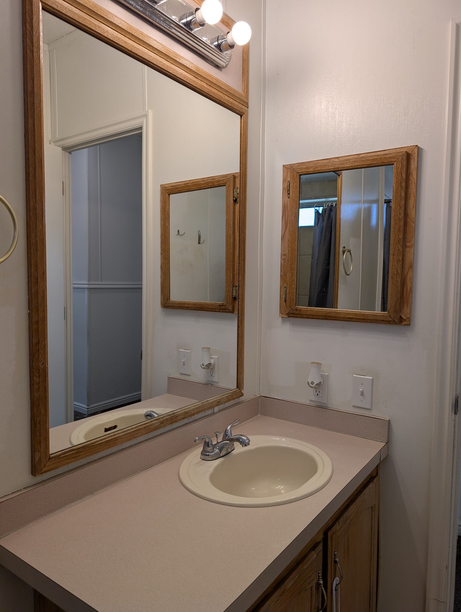 Building Photo - 1144 W Aspen Park Cir