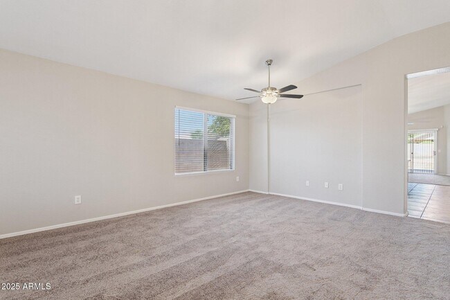 Building Photo - 1556 N Rockwell Ct