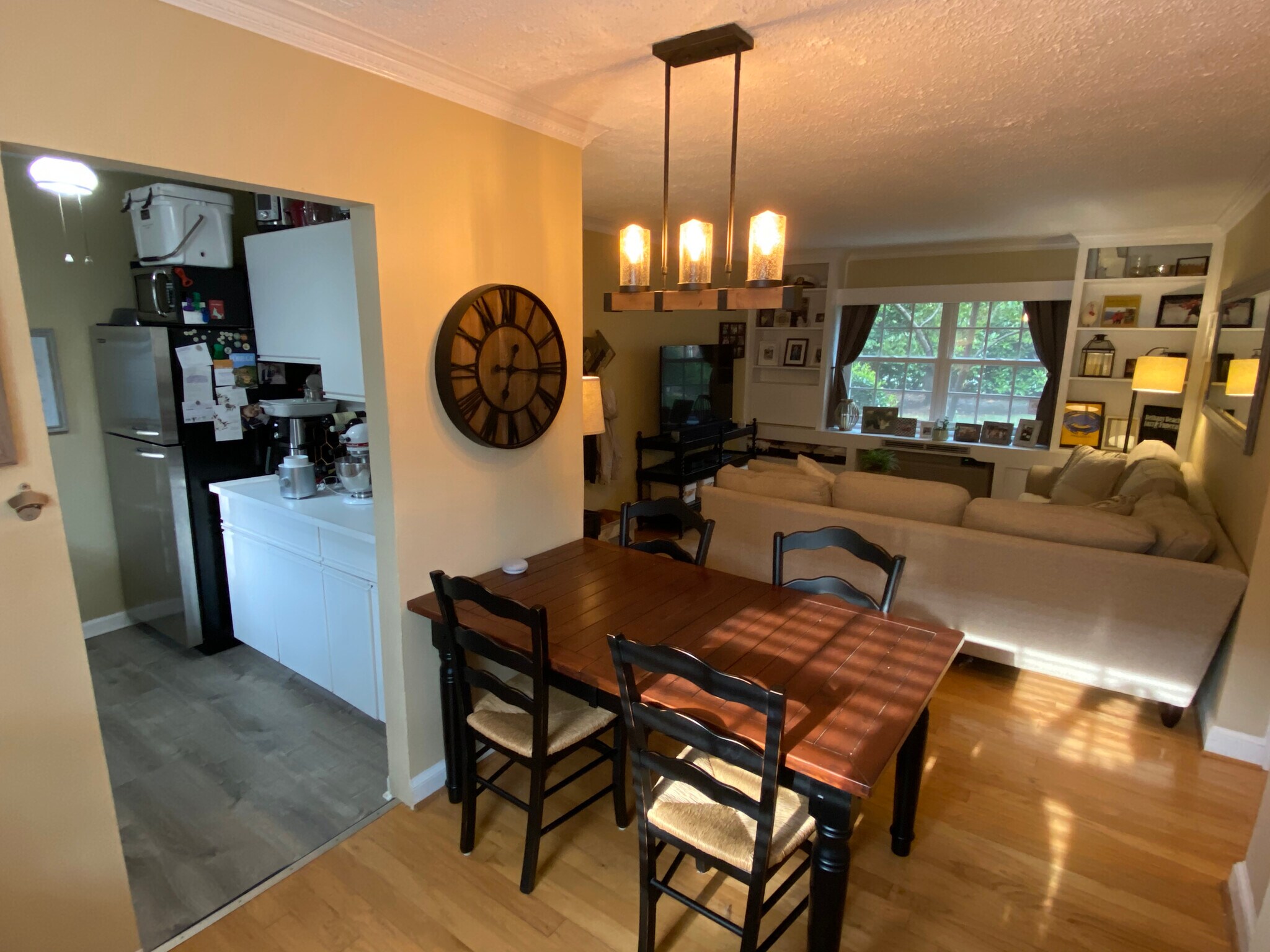 Building Photo - 1628 W Abingdon Dr