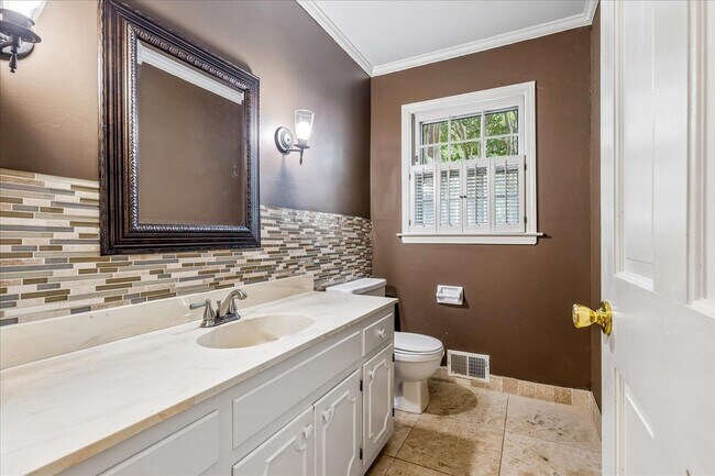 Building Photo - 2836 Baytown Cove