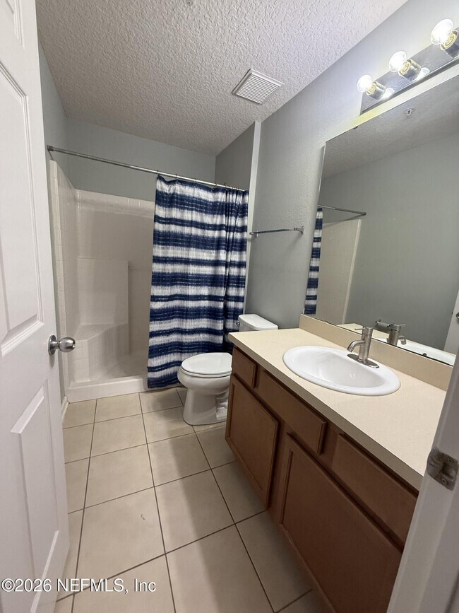 Building Photo - 13785 HERONS LANDING WAY Way