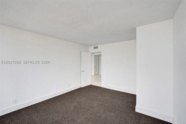Building Photo - 1600 S Ocean Dr