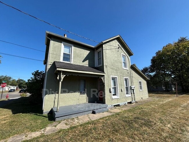 Primary Photo - 920 Garden Ave