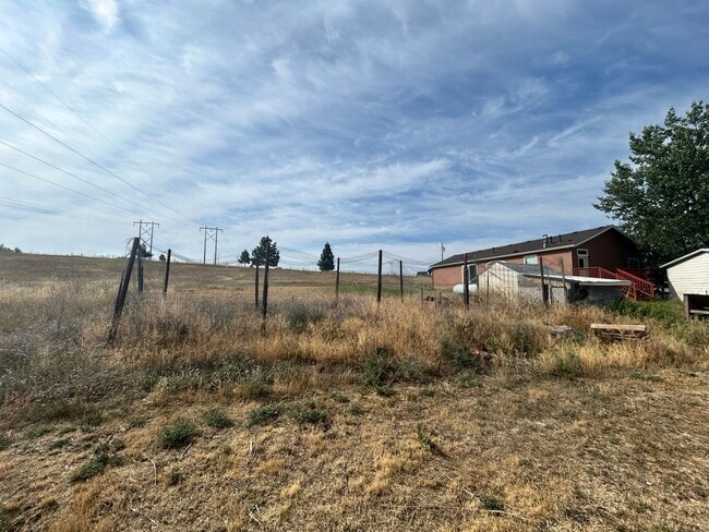 Building Photo - 3 Bed, 2 Bath Home on 5 Acres – Florence, ...