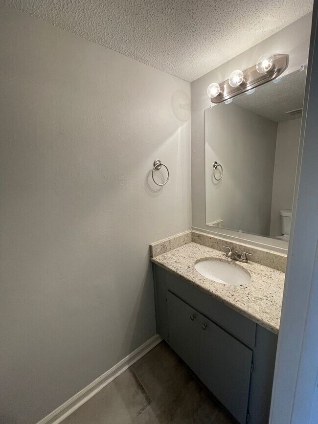 Building Photo - 1201 Brice Rd