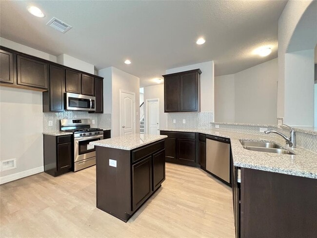 Building Photo - 3214 Aster Mdw Wy