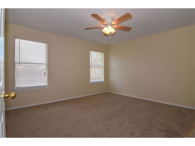 Building Photo - 109 Mood Lake Dr