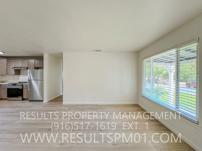 Building Photo - Completely remodeled 4 Bedroom home