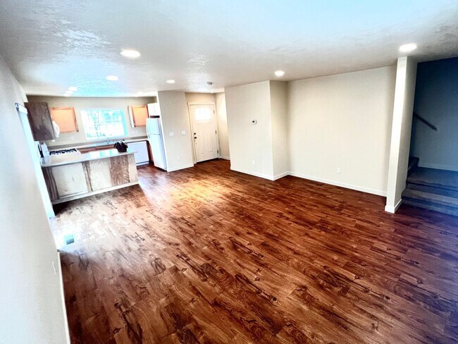 Building Photo - 796 NE Copperleaf Loop