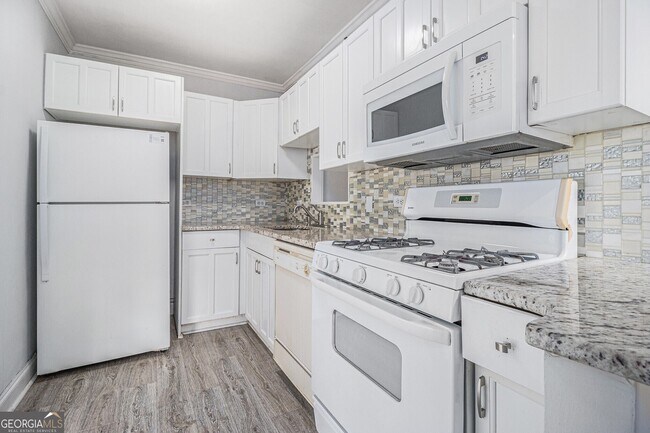 Building Photo - 620 Peachtree St NE