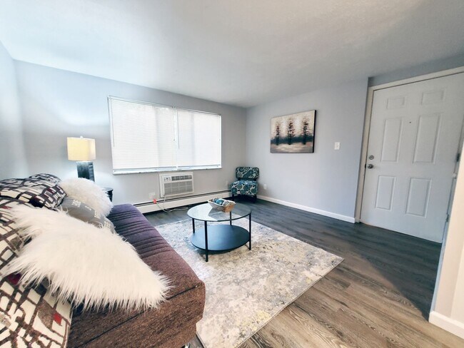 Interior Photo - Smartland Parkwood Manor Apartments