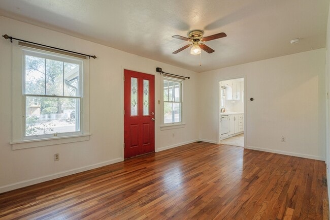 Building Photo - 1507 Rood Ave