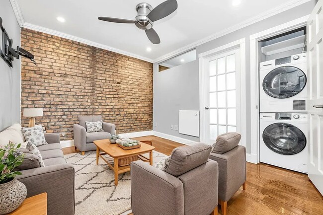 Building Photo - 47 1/2 E 1st St