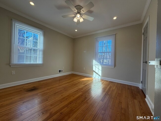 Building Photo - 67 Rockwell Ave