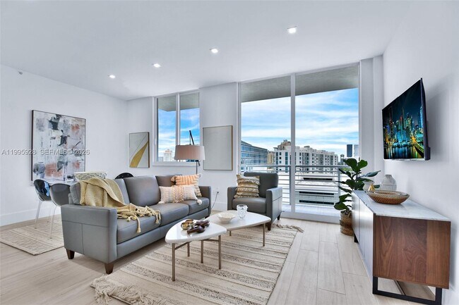 Building Photo - 18800 NE 29th Ave