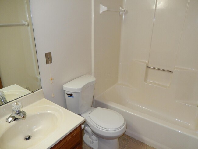 Building Photo - 4141 Karl Rd