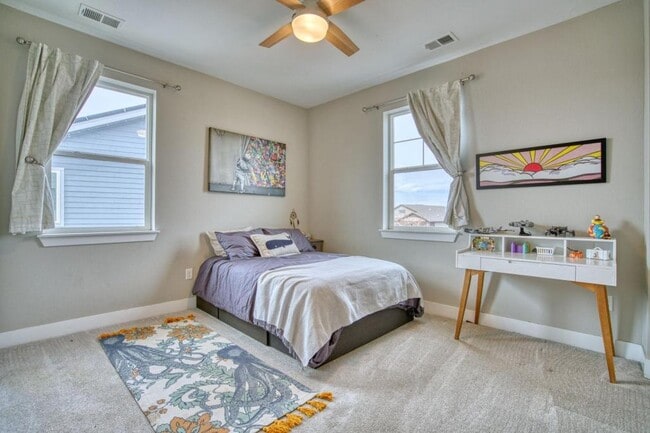 Building Photo - 633 Great Basin Ct