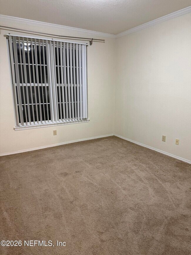 Building Photo - 13810 Sutton Park Dr N